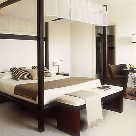 Aparthotel Eden Rock