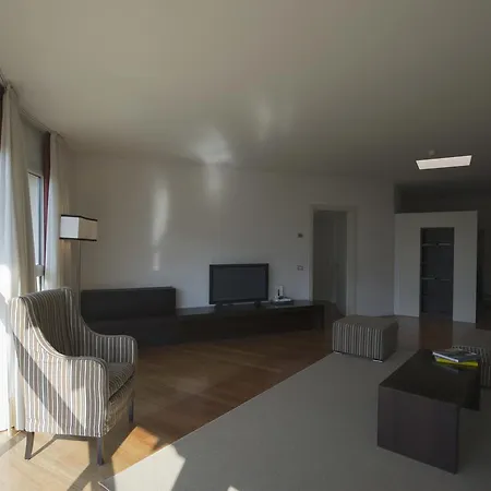 Apart-hotel Eden Rock 4*