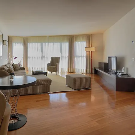 Eden Rock Apartahotel